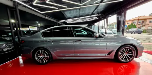 BMW 520 d Pack M Auto 8