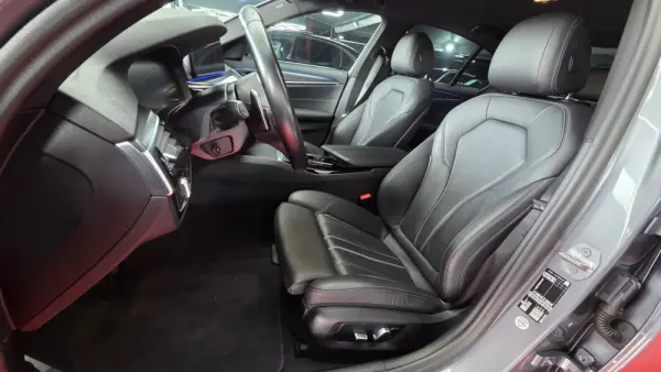 BMW 520 d Pack M Auto 14