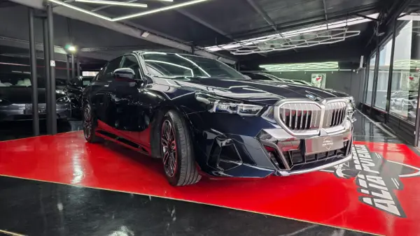 BMW 520 d Pack M Auto 4