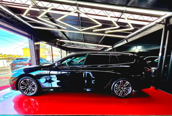 BMW 530 e Pack Desportivo M 5