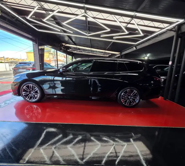 BMW 530 e Pack Desportivo M 7