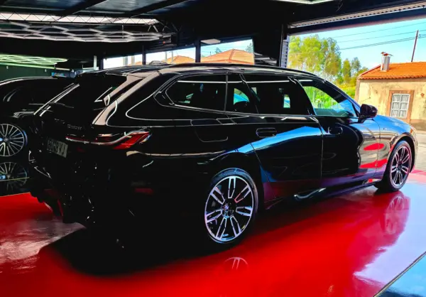 BMW 530 e Pack Desportivo M 8