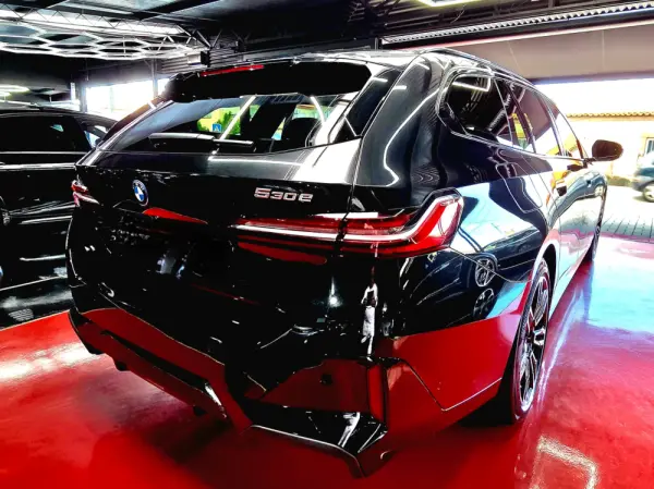 BMW 530 e Pack Desportivo M 9