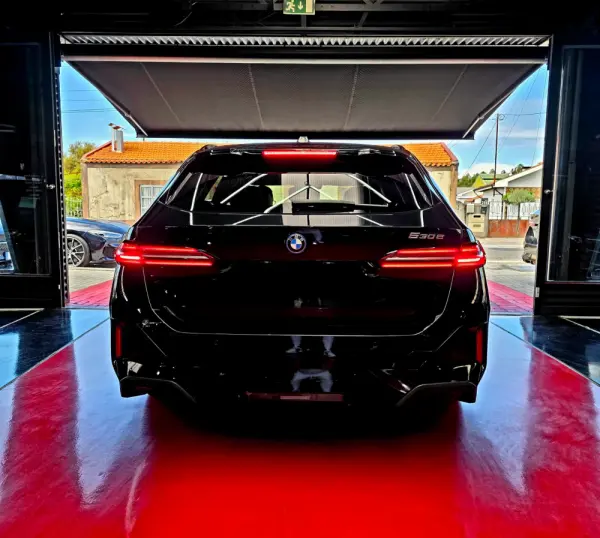 BMW 530 e Pack Desportivo M 11