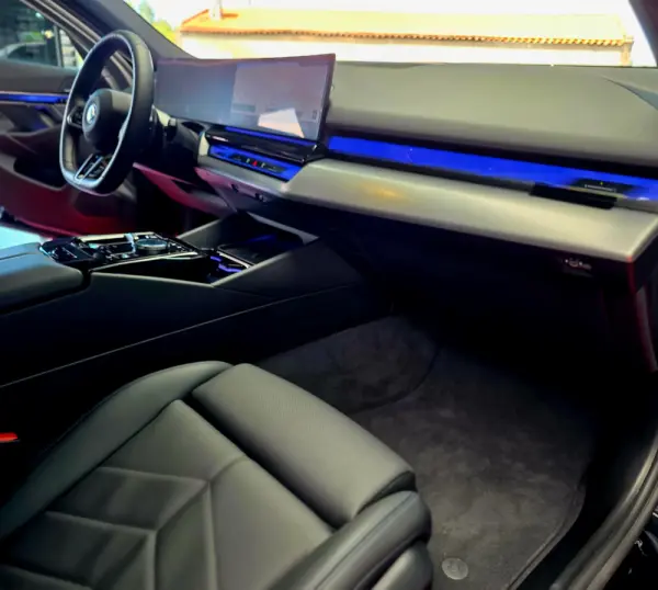 BMW 530 e Pack Desportivo M 20