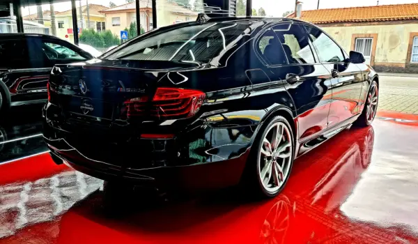 BMW M550d xDrive Auto 7