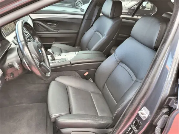 BMW M550d xDrive Auto 11