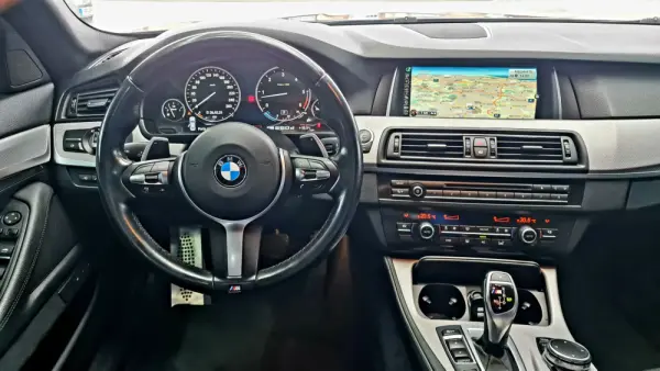 BMW M550d xDrive Auto 17