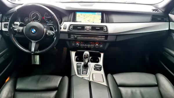 BMW M550d xDrive Auto 20