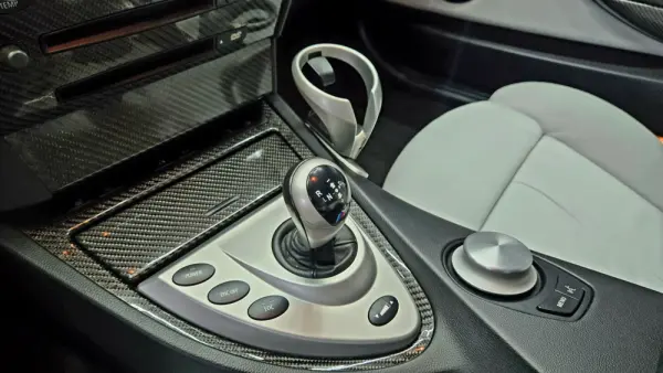 BMW M6 V10 26