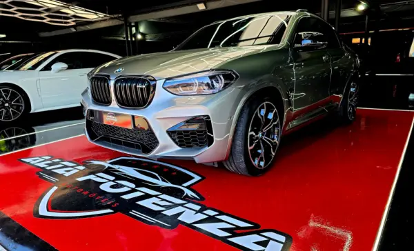 BMW X4 M Competition 4