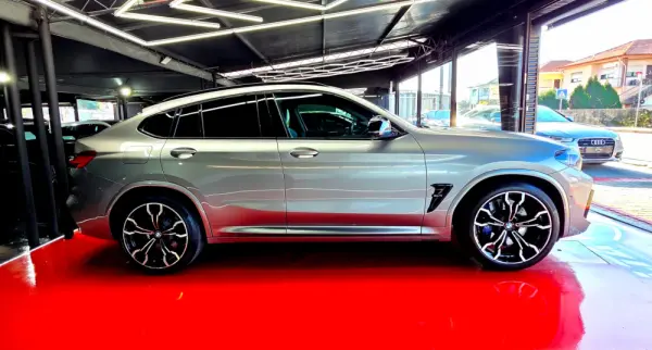 BMW X4 M Competition 9