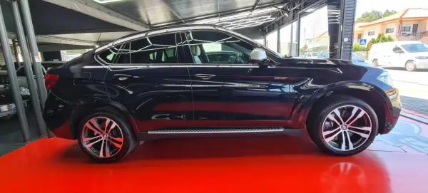 BMW X6 M M50 d xDrive 9