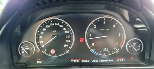 BMW X6 M M50 d xDrive 13