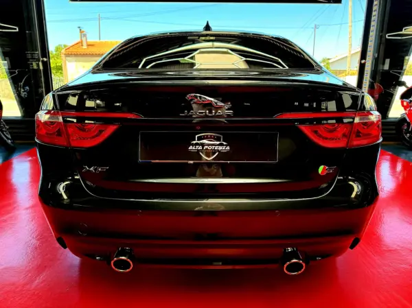Jaguar XF 3.0 TDV6 300 Sport 8