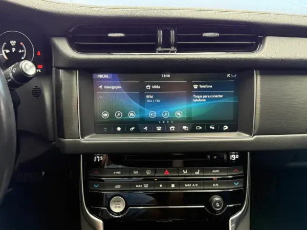 Jaguar XF 3.0 TDV6 300 Sport 21