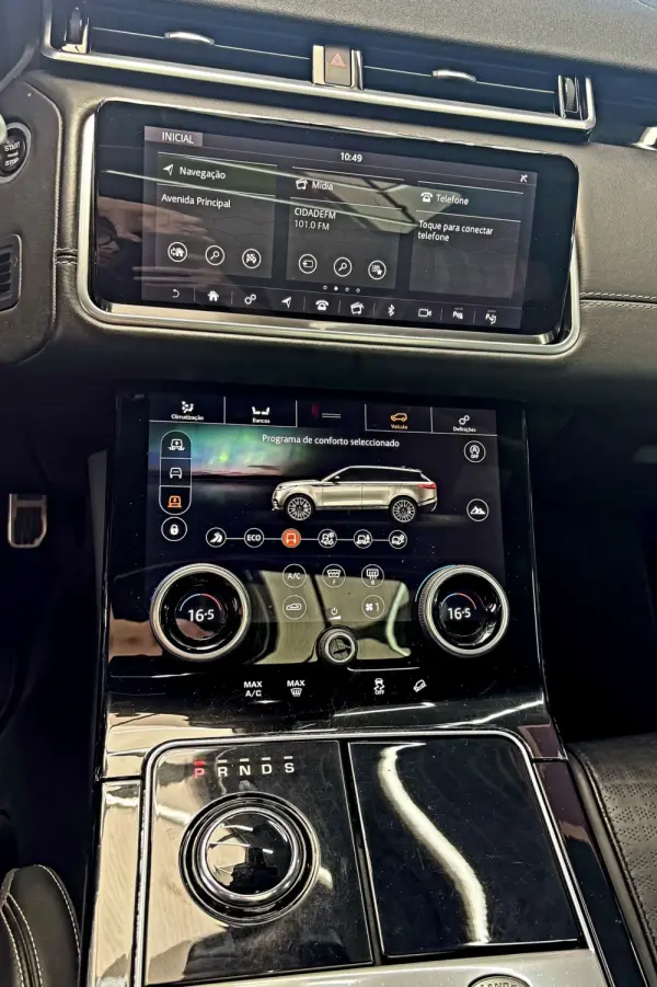Land Rover Range Rover Velar 3.0 D R-Dynamic HSE 13
