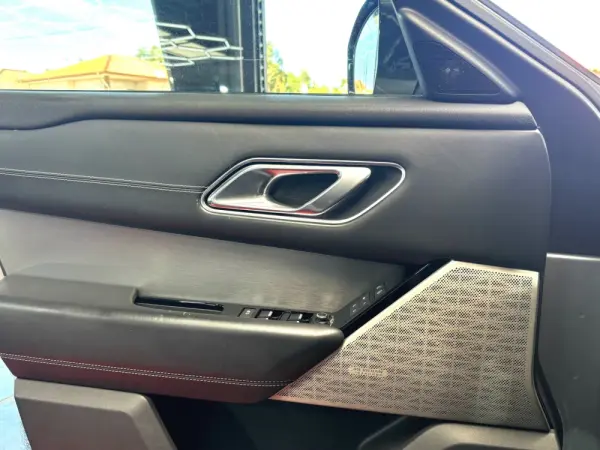 Land Rover Range Rover Velar 3.0 D R-Dynamic HSE 15