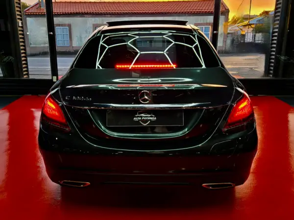 Mercedes-Benz C 300 de AMG Line 11