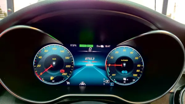 Mercedes-Benz C 300 de AMG Line 13