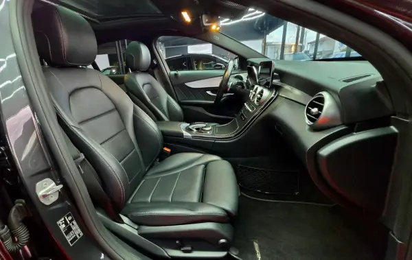 Mercedes-Benz C 300 de AMG Line 15