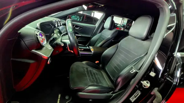 Mercedes-Benz C 300 d AMG Line 10