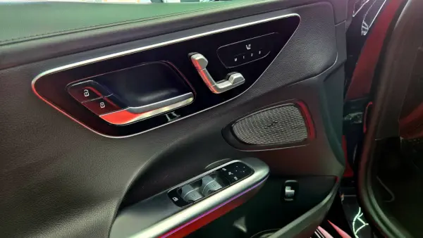 Mercedes-Benz C 300 d AMG Line 12