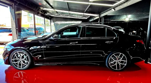 Mercedes-Benz C 300 d AMG Line 2