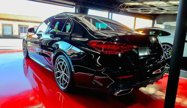 Mercedes-Benz C 300 d AMG Line 3