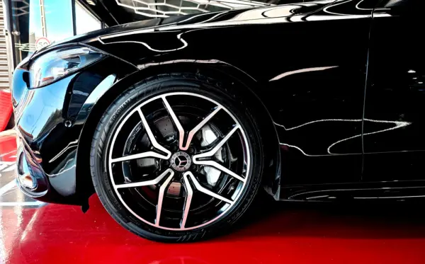 Mercedes-Benz C 300 d AMG Line 8