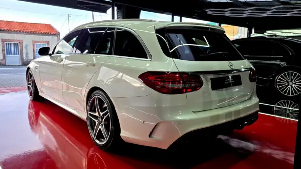 Mercedes-Benz C 63 AMG Station Speedshift MCT 9G 9