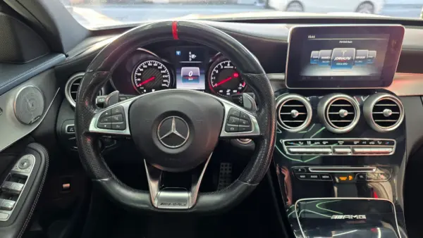 Mercedes-Benz C 63 AMG Station Speedshift MCT 9G 13