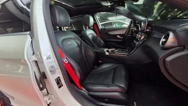 Mercedes-Benz C 63 AMG Station Speedshift MCT 9G 23
