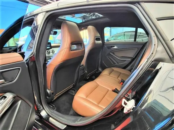 Mercedes-Benz CLA 220 d Shooting Brake AMG Line Aut. 16