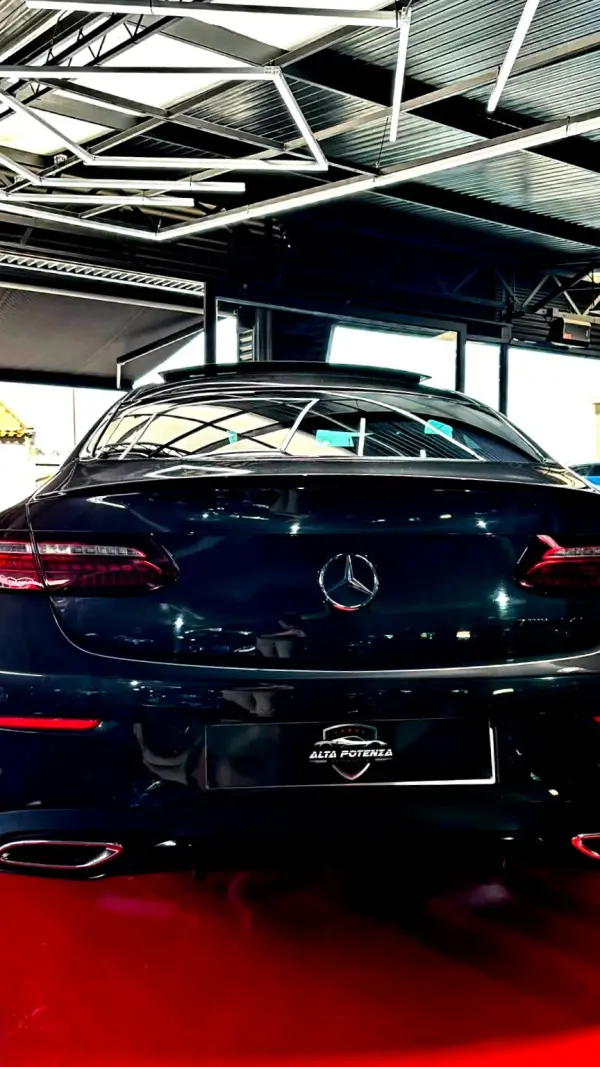 Mercedes-Benz E 220 d AMG Line Aut. 11
