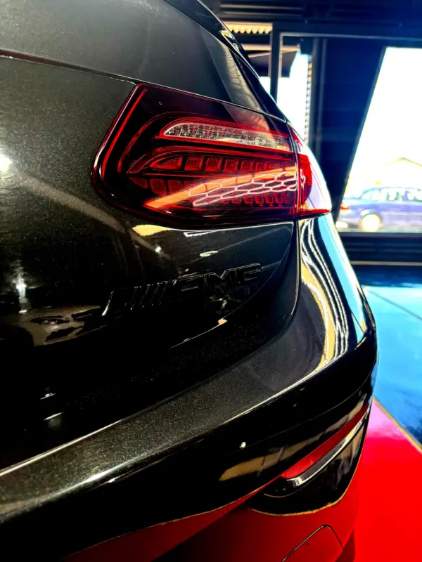 Mercedes-Benz E 220 d AMG Line Aut. 20