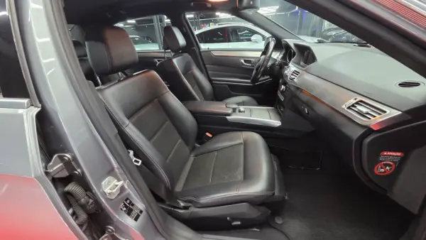 Mercedes-Benz E 300 BlueTEC Hybrid Avantgarde 107g 12