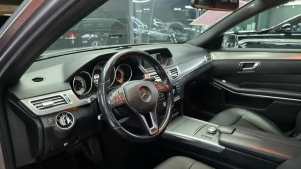 Mercedes-Benz E 300 BlueTEC Hybrid Avantgarde 107g 13