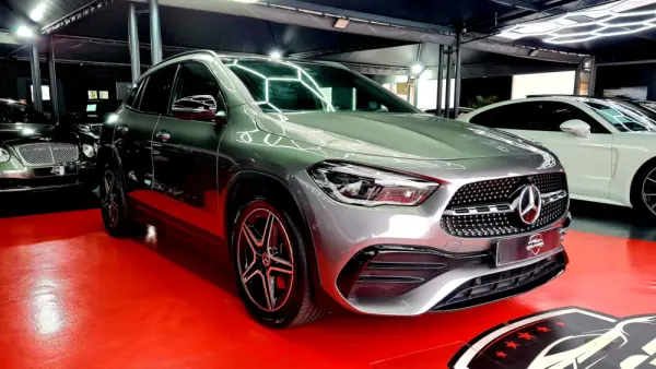 Mercedes-Benz GLA 200 d AMG Line 4
