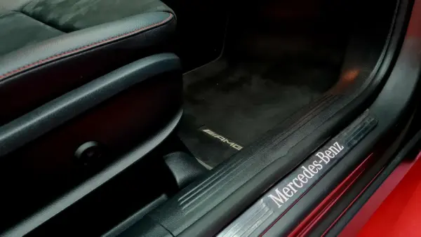 Mercedes-Benz GLA 200 d AMG Line 13