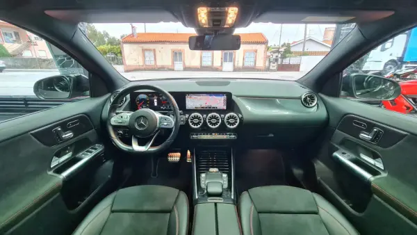 Mercedes-Benz GLA 200 d AMG Line 16