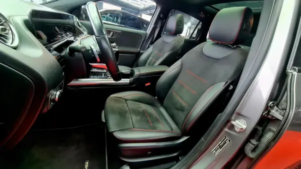 Mercedes-Benz GLA 200 d AMG Line 24