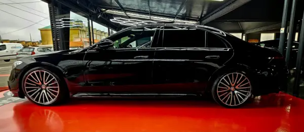 Mercedes-Benz S 400 d Longo 4Matic 11