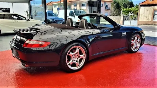 Porsche 911 (997) CARRERA S 6