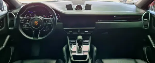 Porsche Cayenne Coupé E-Hybrid 14