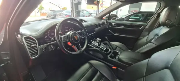 Porsche Cayenne Coupé E-Hybrid 15