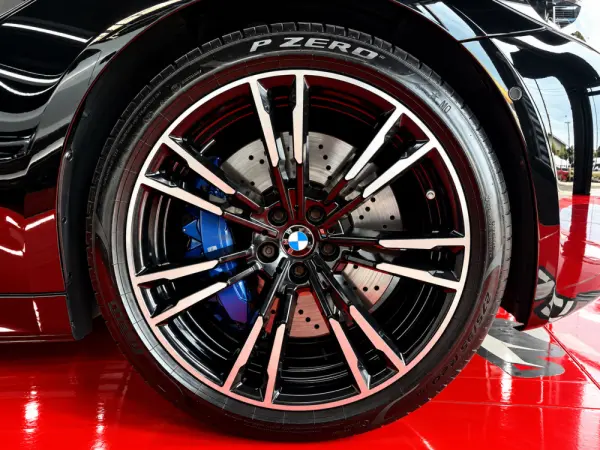 BMW M5 Standard 8