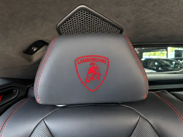 Lamborghini Urus 4.0 V8 SE 22