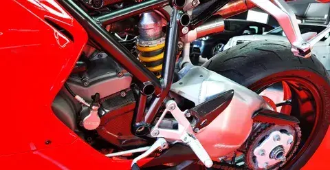 Ducati 848 10