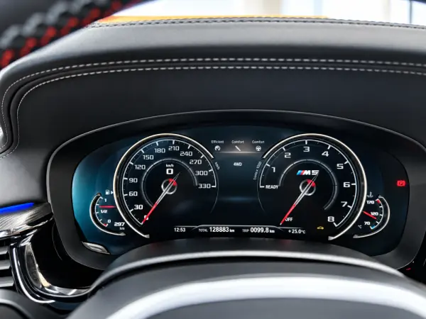 BMW M5 Standard 11